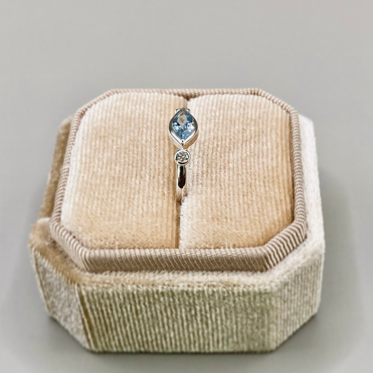 ANILLO BOAT
