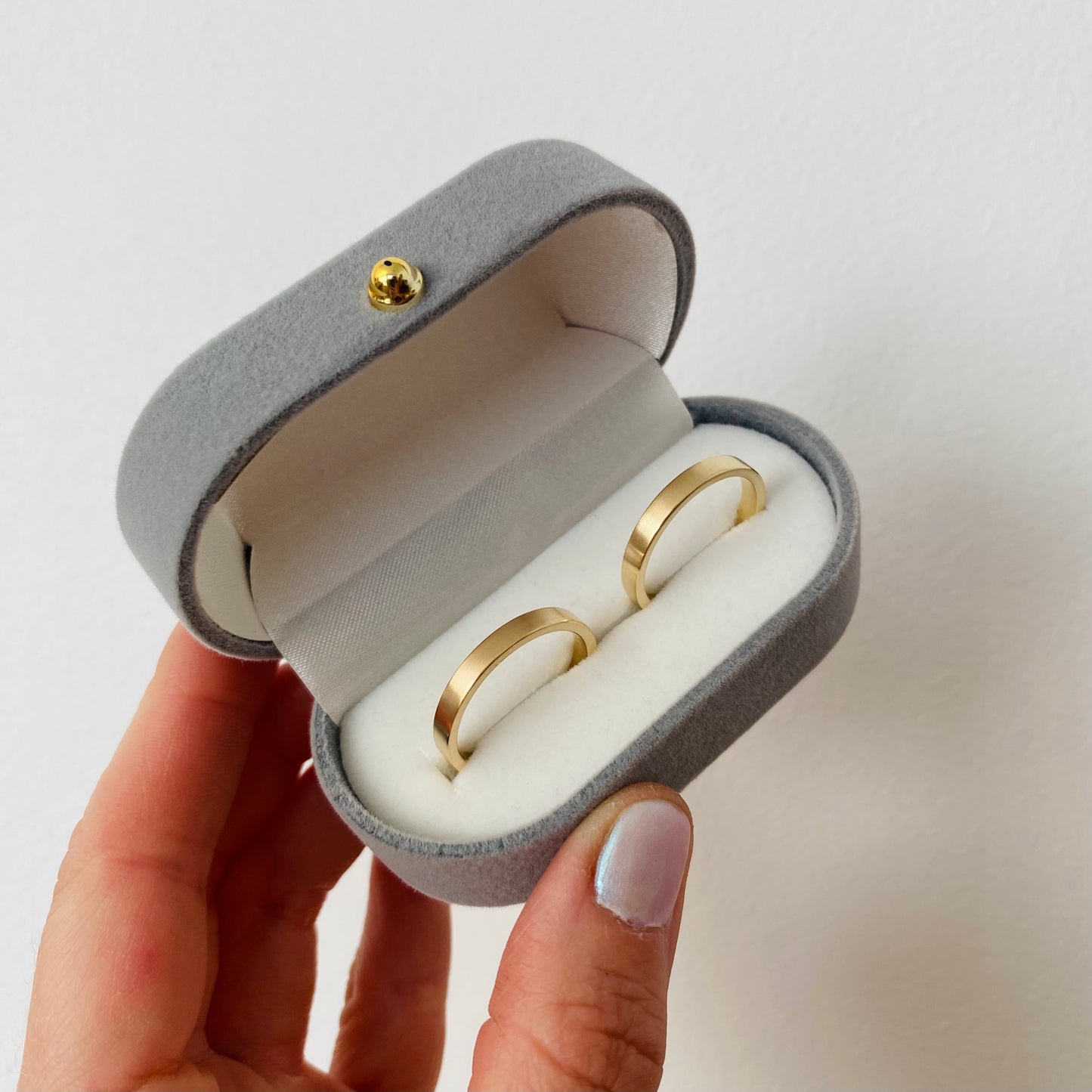 ARGOLLAS CUADRADAS OA 18K