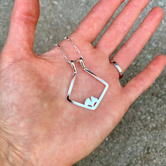 COLGANTE PORTA ANILLO HOJA GYNKGO