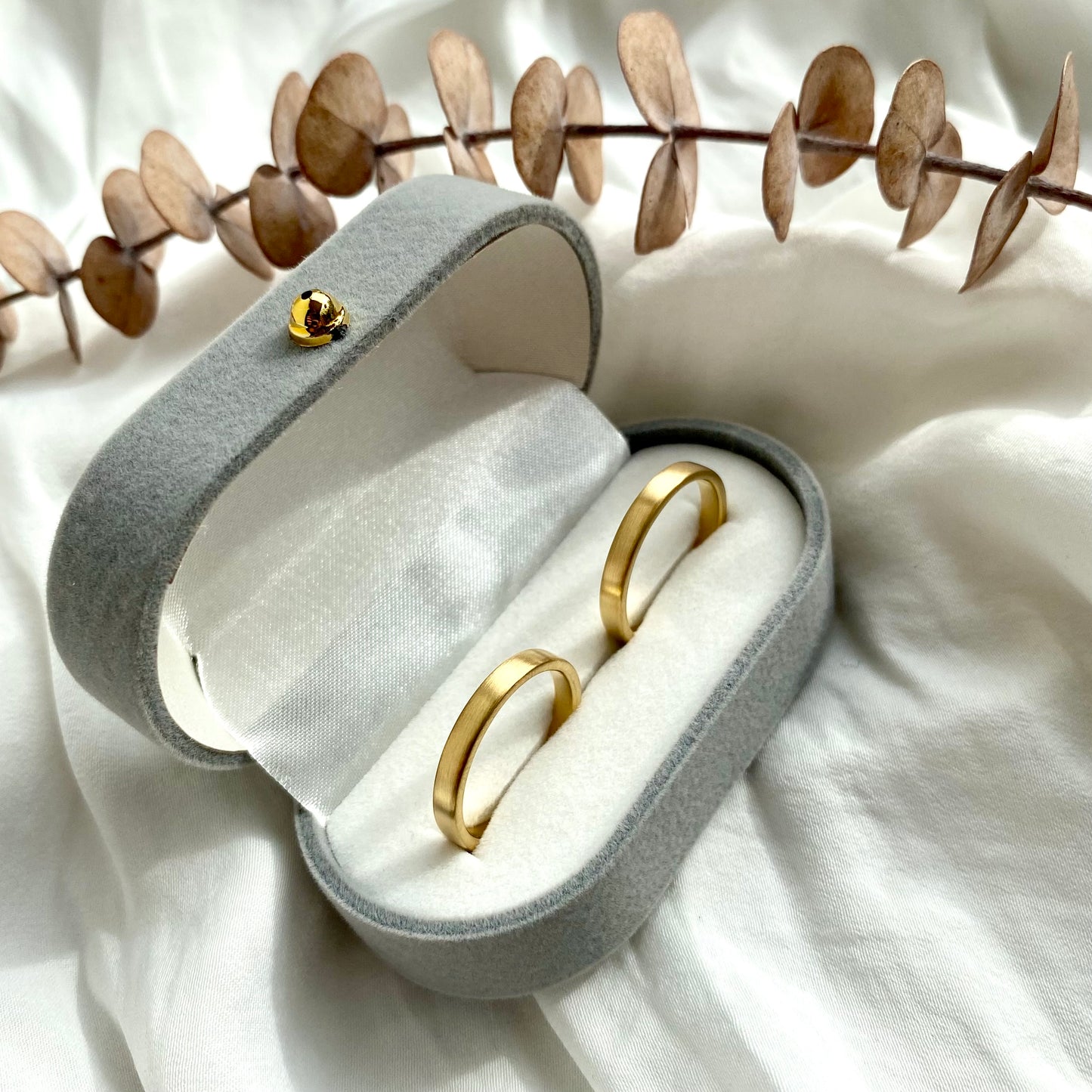 ARGOLLAS CUADRADAS OA 18K