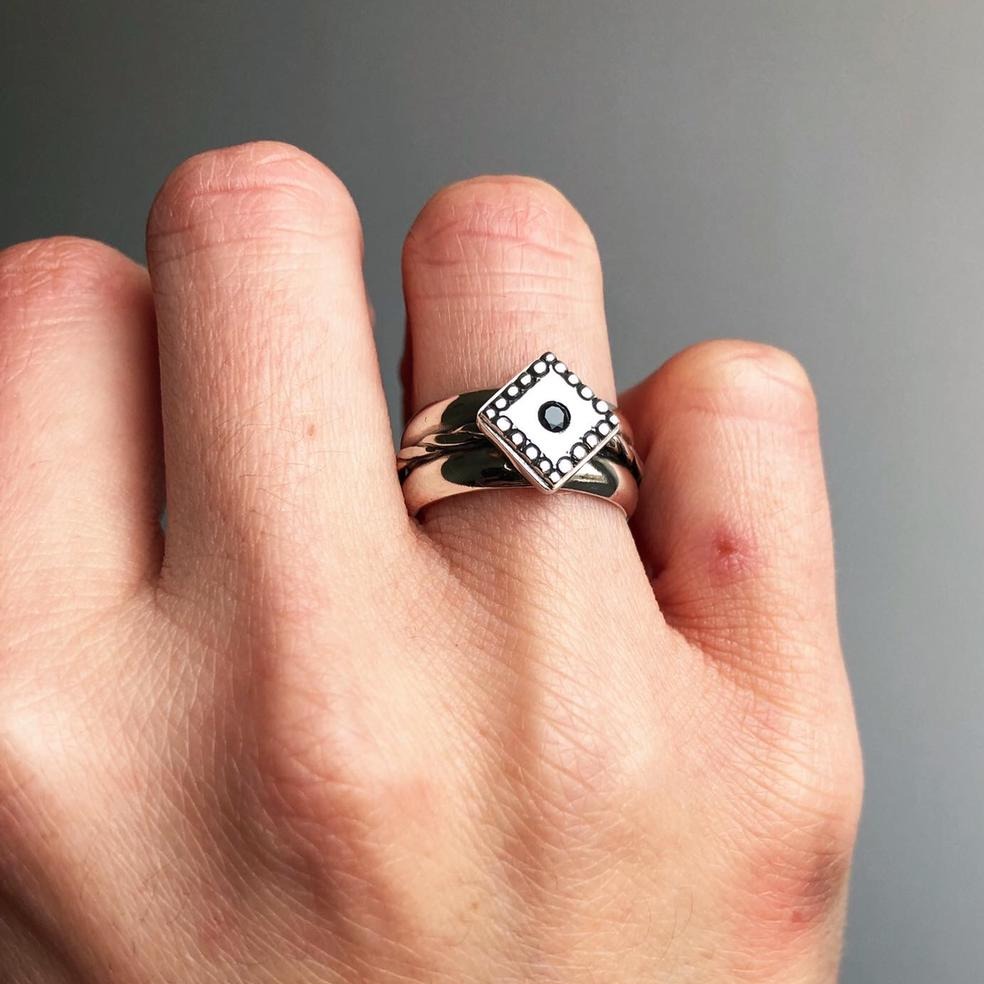 ANILLO MASIVO ÓNIX